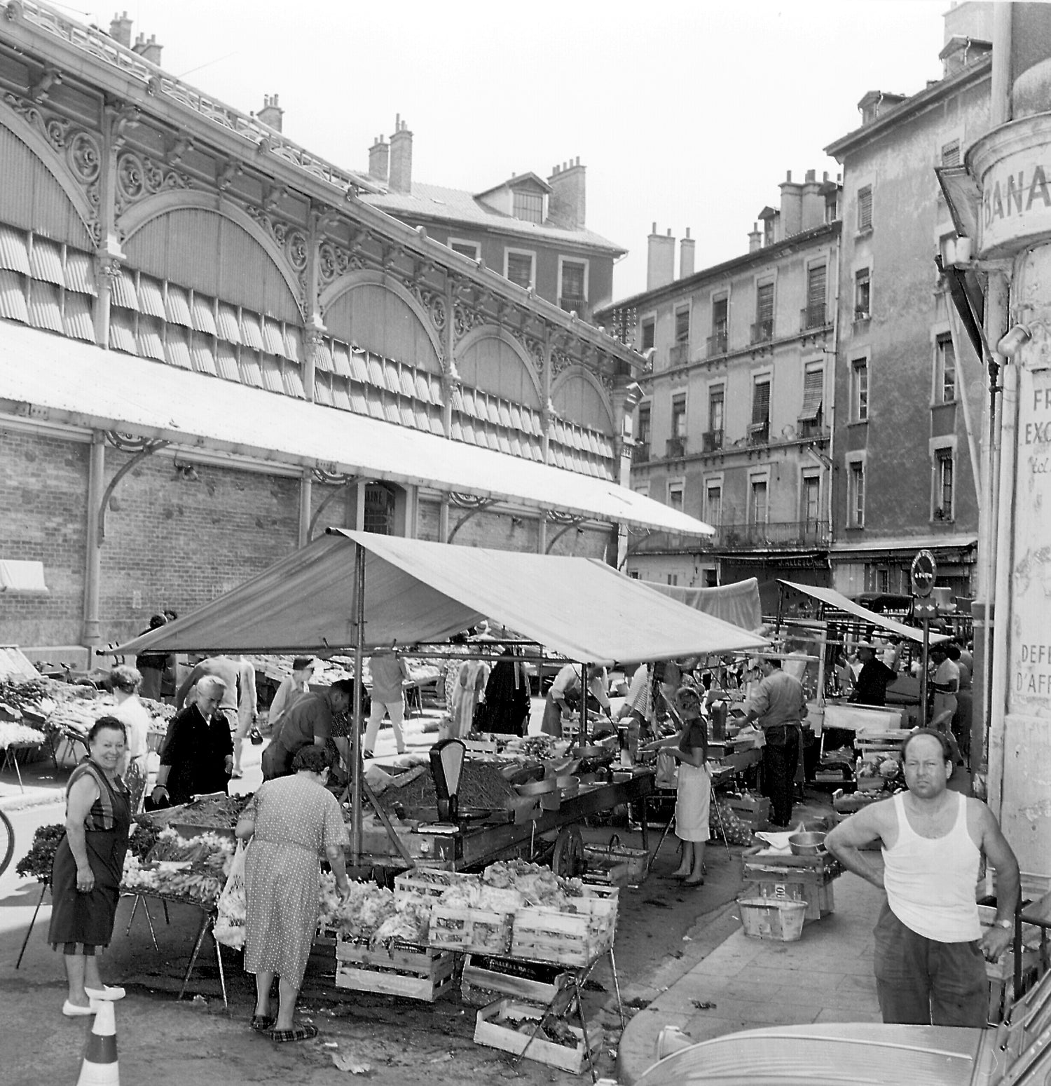 Archive Halles St Claire à Grenoble 1960.